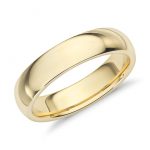Comfort Fit Wedding Ring in 18k Yellow Gold (5mm)