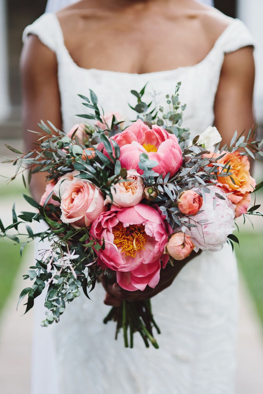 20 Amazing Wedding Bouquets | Aisle Perfect #wedding #flowers #bouquet