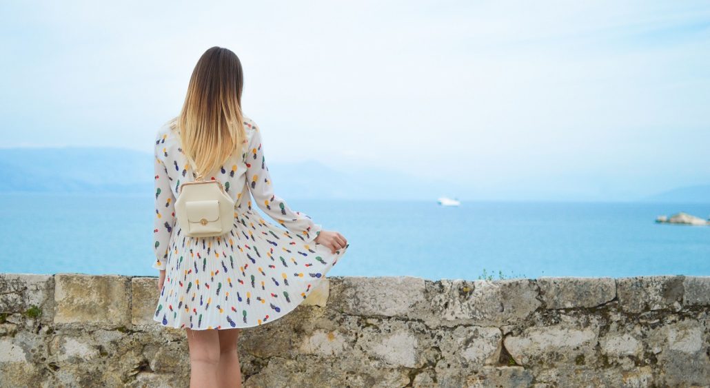Must Know Summer Travel Style Tips for Women Travelers