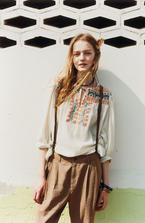 .: nothing like a fabulous peasant shirt :. hell yeah. my type of outfit |  Style inspiration | Style, Fashion, Boho
