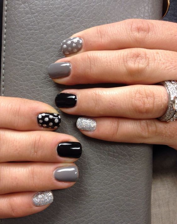 Classy and glittery dots nail design