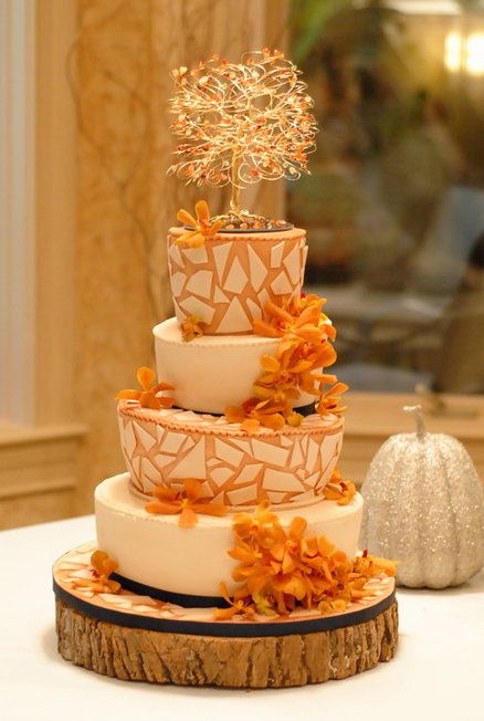 Ideas for Fall Wedding Cake Decoration