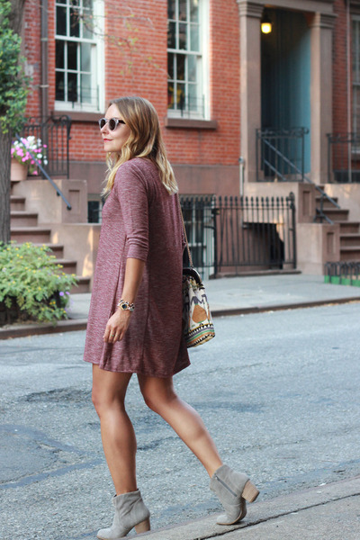 ankle boots Sole Society boots - knit dress - round Illesteva sunglasses