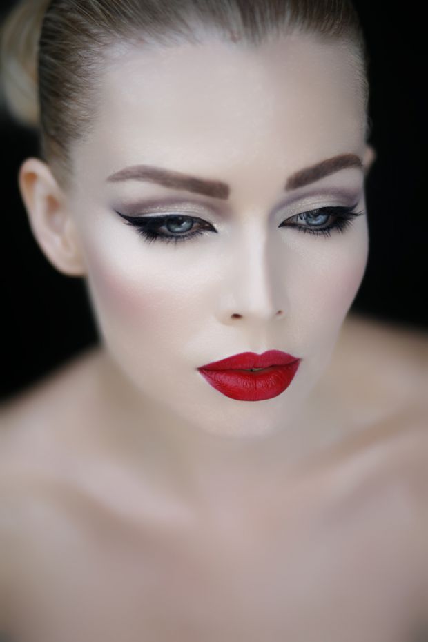 25 Glamorous Makeup Ideas with Red Lipstick