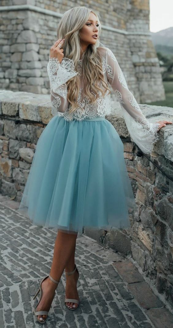 beautiful outfit idea / lace blouse skirt heels