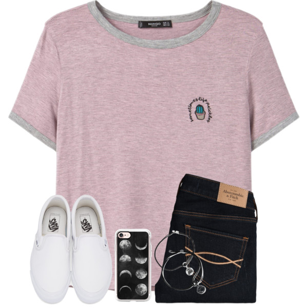 Stylish Tees: Best Combinations To Try On This Year 2019