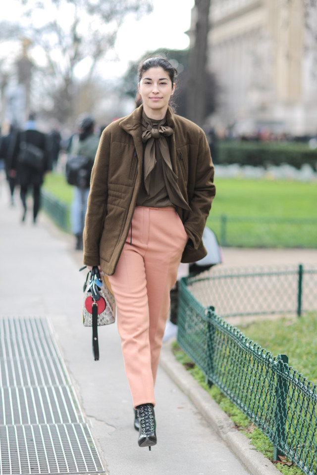 caroline issa, how to wear tie neck blouses, peach and brown
