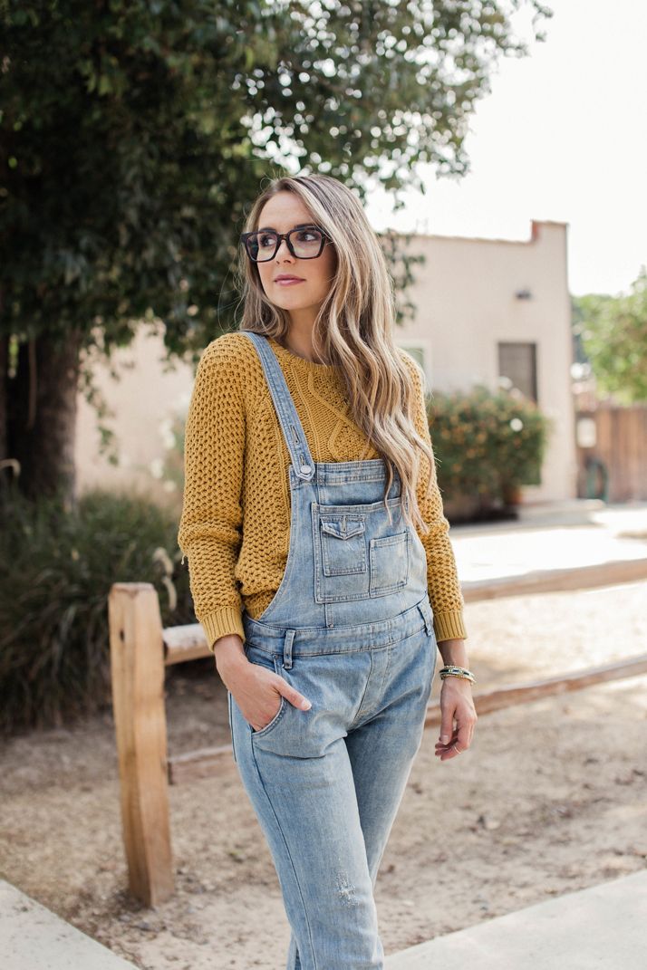 pair your overalls with a thick, cozy sweater for fall | Traveller Location
