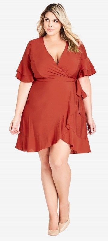 45 Plus Size Wedding Guest Dresses {with Sleeves
