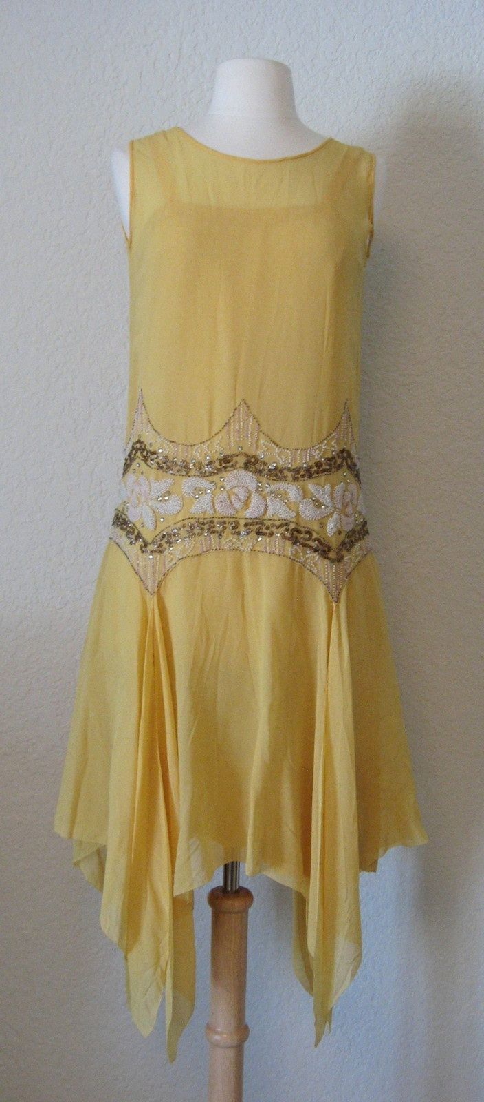 1920s yellow beaded dress