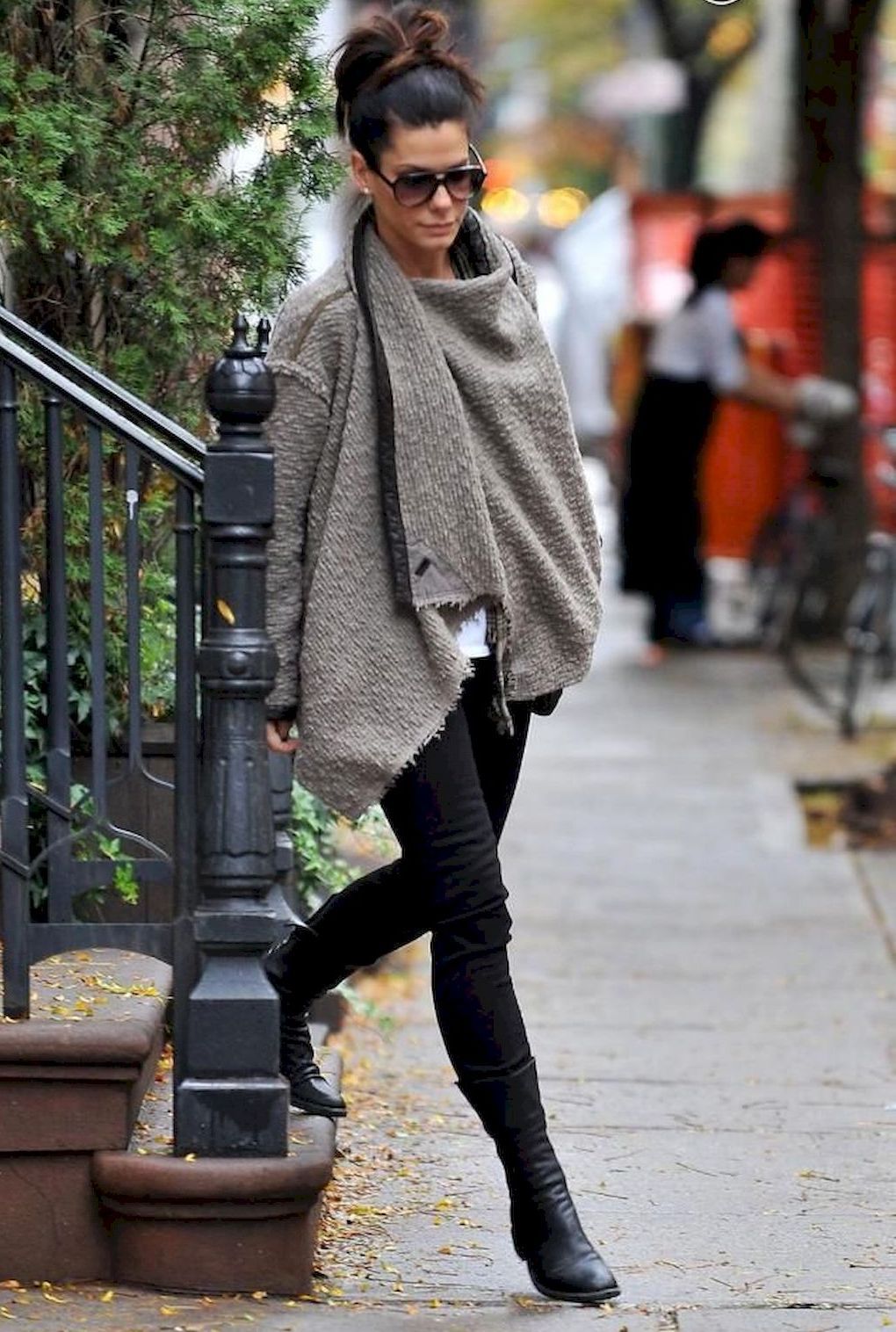 31 Trending Winter Outfits Oversized Poncho Outfit Ideas