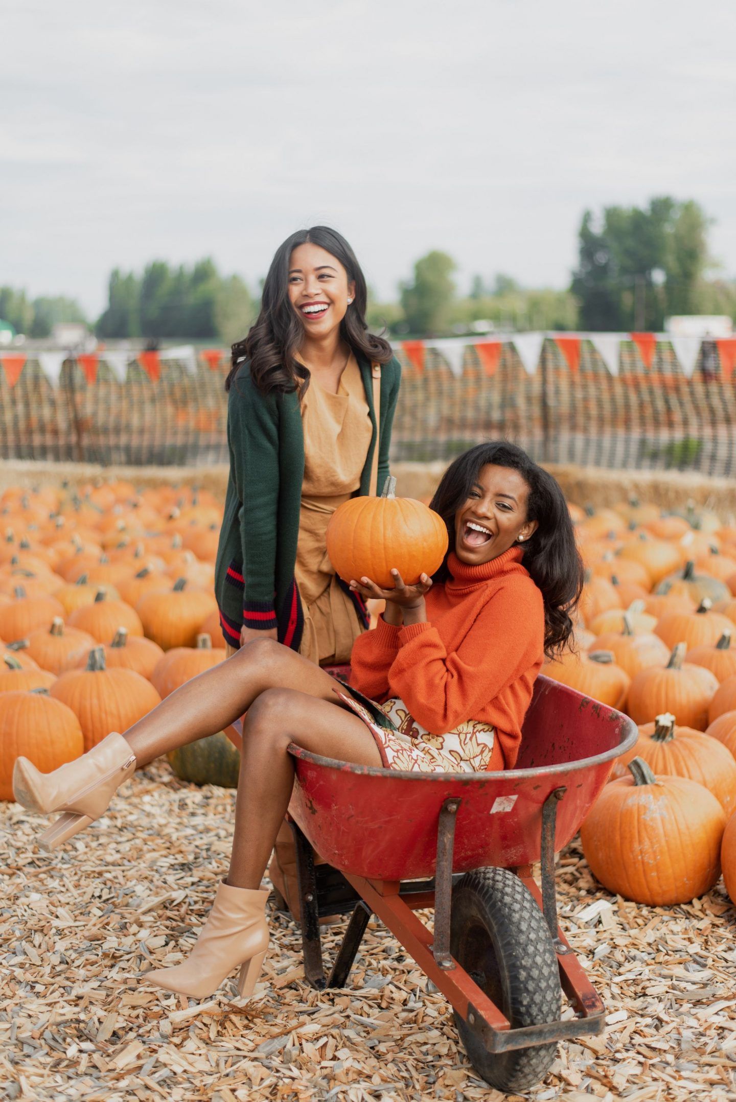 6 Pumpkin Patch Outfit Ideas You Can Wear This Fall