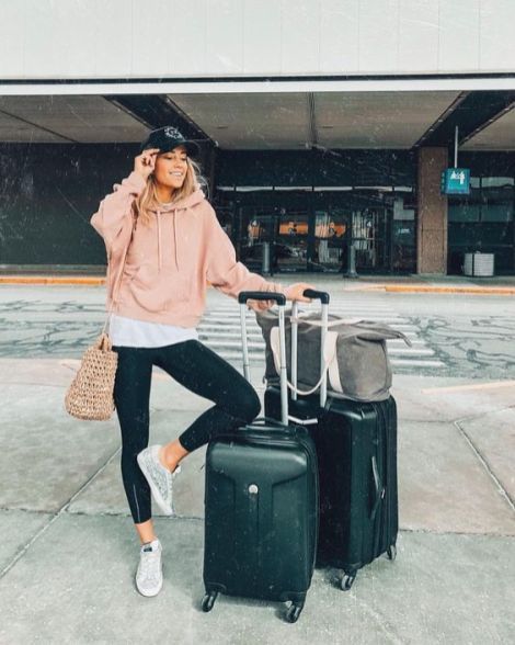 60+ Airport Fashion Travel Outfits Ideas 28