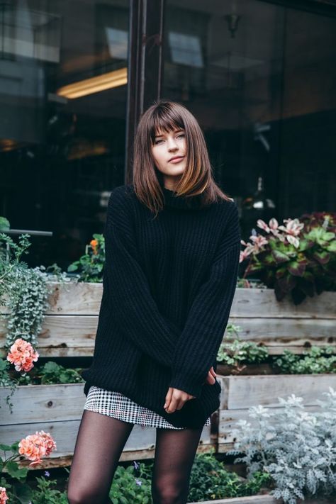 7 Outfits That Give Us Major French Vibes – The Everygirl