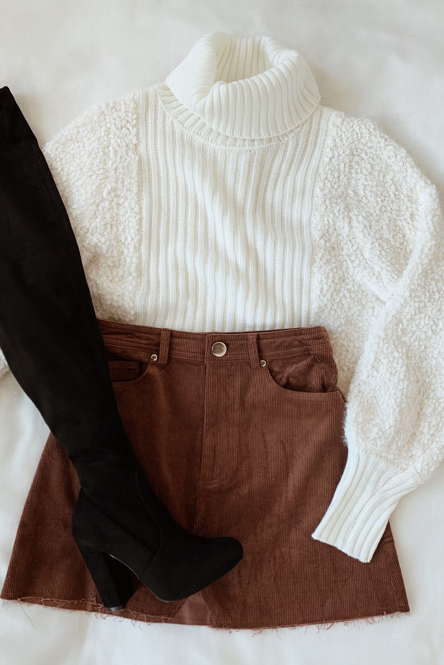 Best Yet White Knit Turtleneck Cropped Sweater