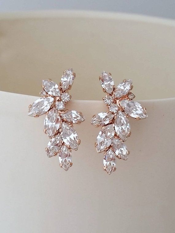 Bridal earrings stud,rose gold earrings,Swarovski Crystal earrings,Bridal Cluster Studs,Swarovski Bridal earrings,Crystal Vintage Earrings