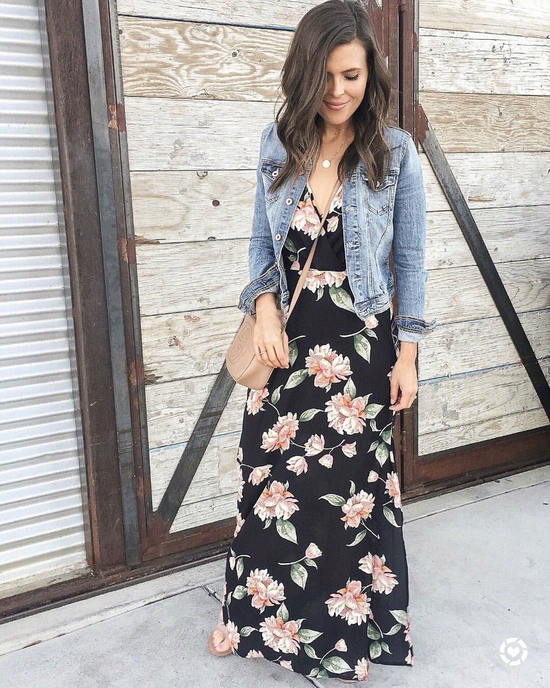 Brie Bemis Rearick on Instagram: “How gorgeous is this dress for spring?! I love me some pretty floral prints. 🌸 This one comes in 3 prints and 2 colors. I’m also loving the…”