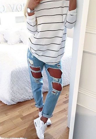 Love this style of striped top. I’d also love some light wash, high waisted crop…