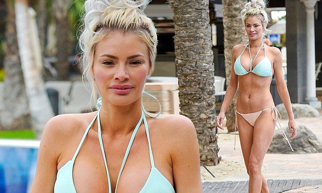 PICTURE EXCLUSIVE: Chloe Sims is hot to trot in a mismatched bikini