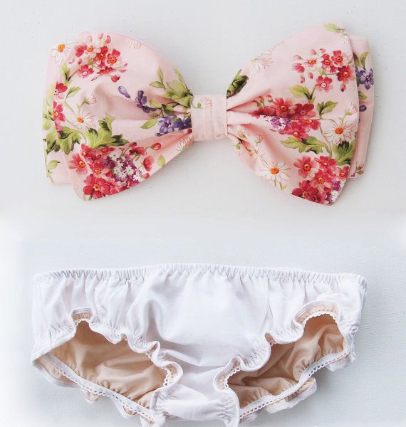 Vintage Bow Bandeau Sunsuit Bikini style. DiVa  Vintage Pink Floral Series. Halt…