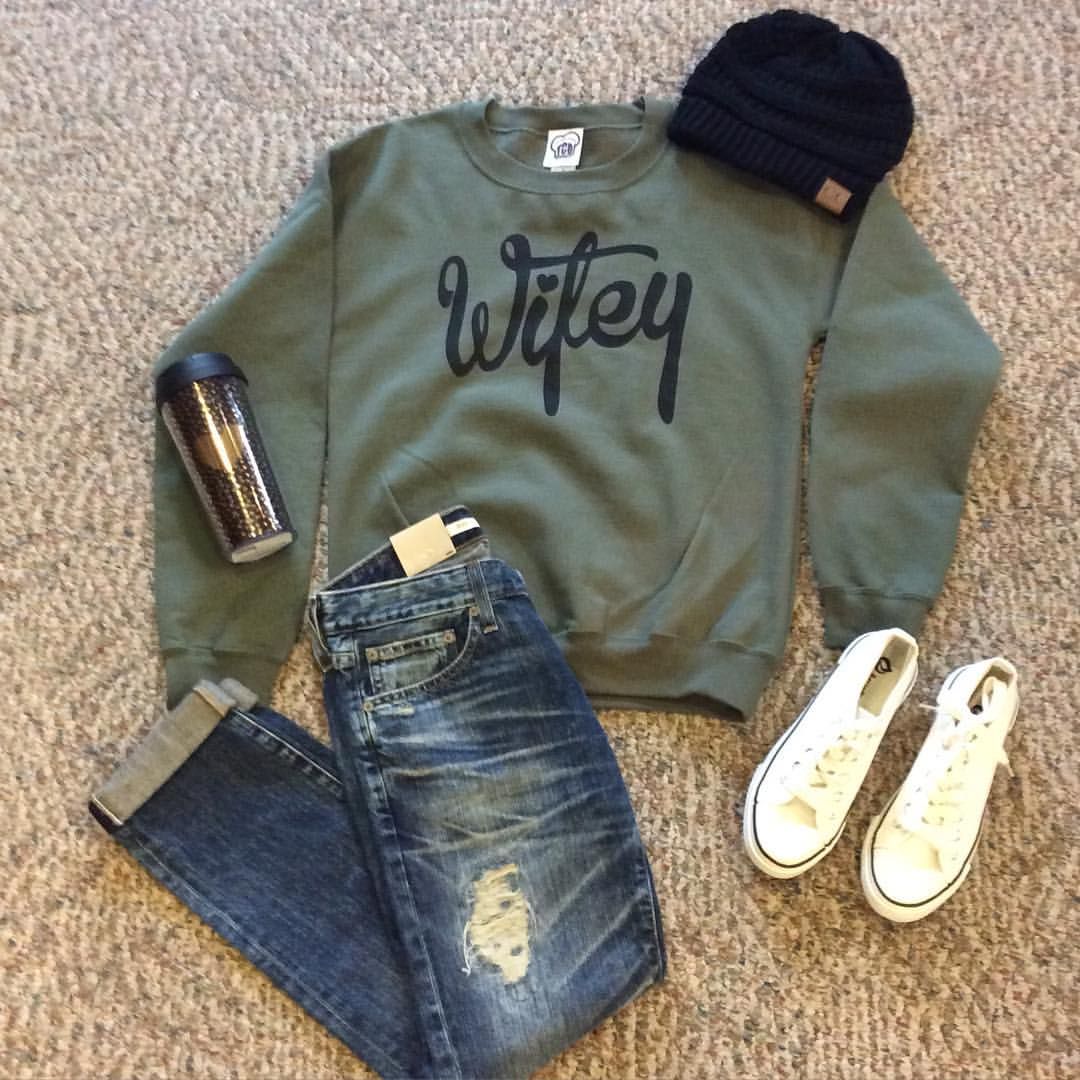 We love this perfect cold weekend outfit! Come check out our selection of cold…