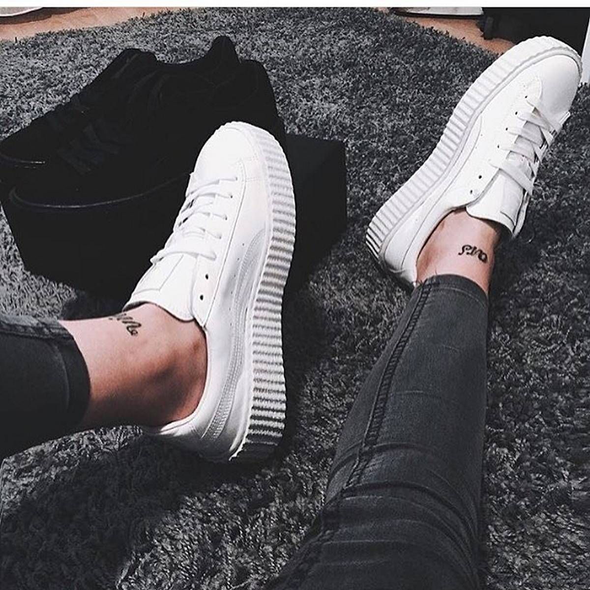 Women’s White Sneakers Outfit 75