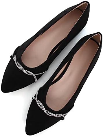 Explore Stylish Women's Flats for Comfort and Elegance!