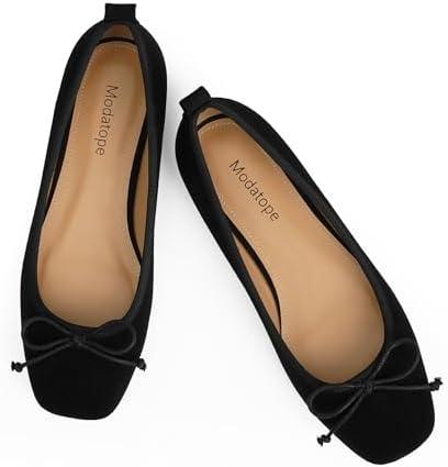 Discover stylish comfort with our versatile women's flats!