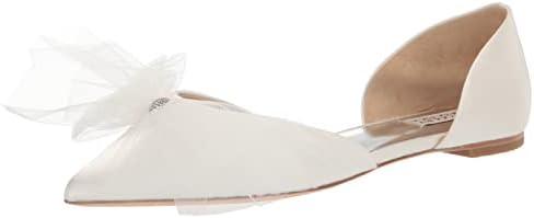 Celebrate elegance with stylish, comfortable women's flats!