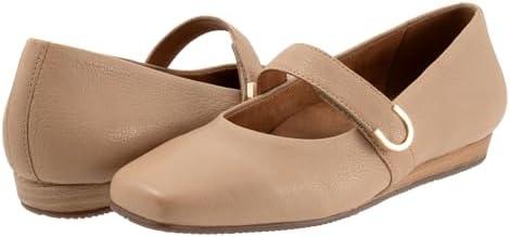 Explore Women's Stylish Flats: Comfort & Elegance ⁢Await